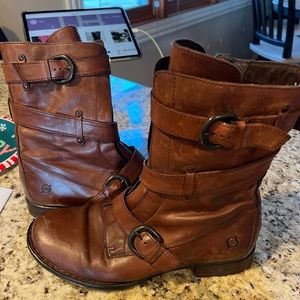 Born Alamid Boots Sz 8